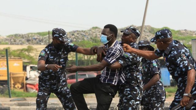 June 12 Protests Lagos Abuja Protesters Face Police Tear Gas As Dem Demonstrate See How E Happun For Oda States c News Pidgin