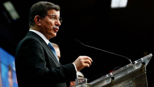 Umushikiranganji wa mbere wa Turkia Davutoglu