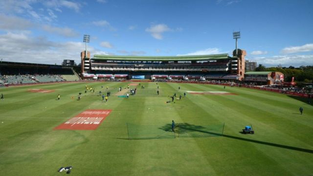 क्रिकेट, खेळ, गुलाबी चेंडू, दिवसरात्र कसोटी, दक्षिण आफ्रिका, झिम्बाब्वे