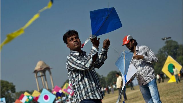 इंडिया गेट पर पतंगबाज़
