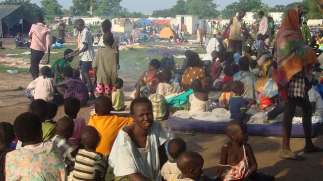 多くの市民が国連施設内に避難した（国連南スーダン派遣団撮影）