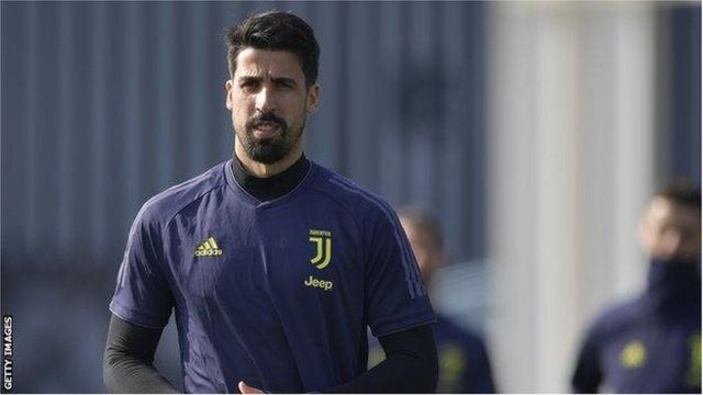 Manchester United wanamfuatilia kiungo wa kati wa Ujerumani Sami Khedira