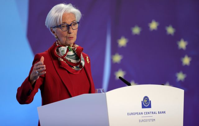 تلقي رئيسة البنك المركزي الأوروبي كريستين لاغارد كلمة في مؤتمر صحفي عقب اجتماع مجلس محافظي البنك المركزي الأوروبي في فرانكفورت أم ماين بألمانيا في 16 مارس 2023.
