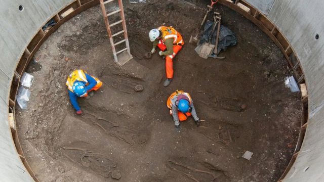 Archaeologists found traces of 660-year-old bacteria in the skeletons of plague victims unearthed by the Crossrail project in London