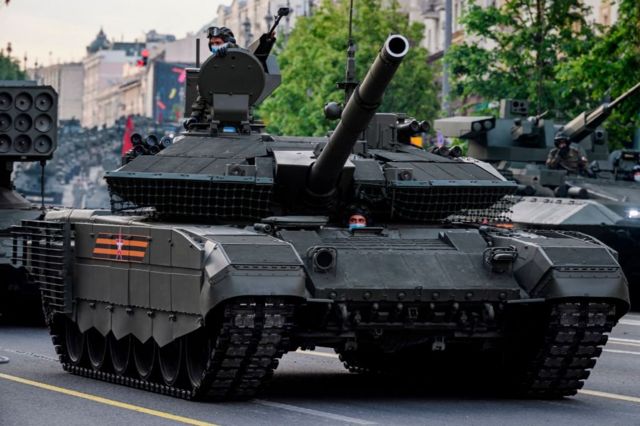 Xe tăng T-90 trong trong cuộc diễn tập hôm 17/6/2020