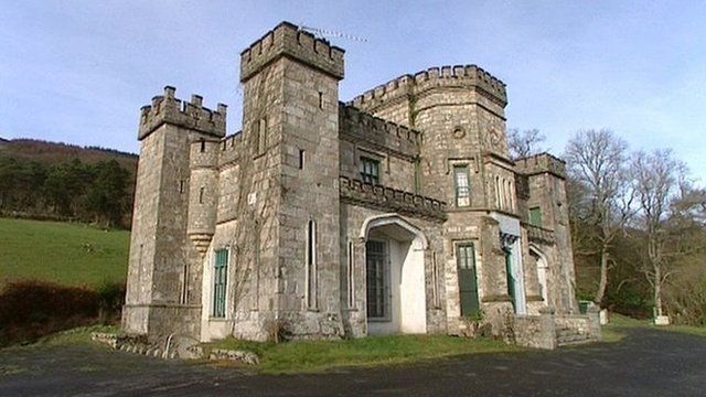 Killeavy Castle restoration project receives £1m grant - BBC News