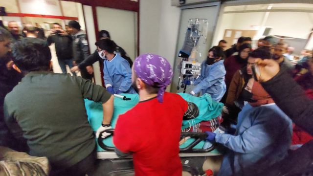 Neslihan Kılıç, depremden 258 saat sonra Kahramanmaraş'taki Ebrar Sitesi'nin enkazından kurtarıldı. Kılıç'ın eşi ve 5 ile 2 yaşlarındaki çocuklarıysa hala enkaz altında