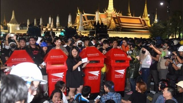 ตู้ไปรษณีย์จำลอง