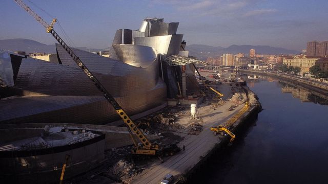 Bilbao Guggenheim Museum in 1997
