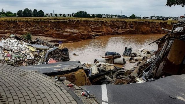 ドイツやベルギーで洪水 1人以上死亡 約1300人安否不明 cニュース