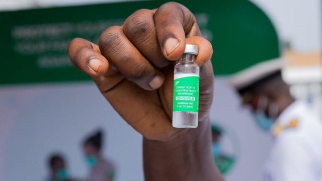 Vaccine" in Ghana: Covid-19 AstraZeneca vaccine plus how you go fit get your vaccination in Ghana - BBC News Pidgin