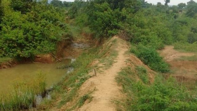 लौंगी भुइयां ने नहर खोदी या नहीं