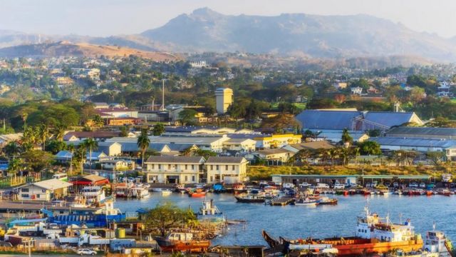 تقع مدينة لاوتوكا على الساحل الغربي لجزيرة فيتي ليفو، وهي ثاني أكبر مدينة في فيجي