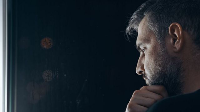 Perfil de un hombre