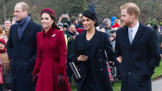 Prince William, Duc de Cambridge, Catherine, Duchesse de Cambridge, Meghan, Duchesse de Sussex et le Prince Harry, Duc de Sussex qui se rendent au service de Noël en Angleterre.