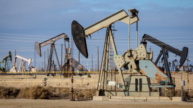 нефтяные вышки