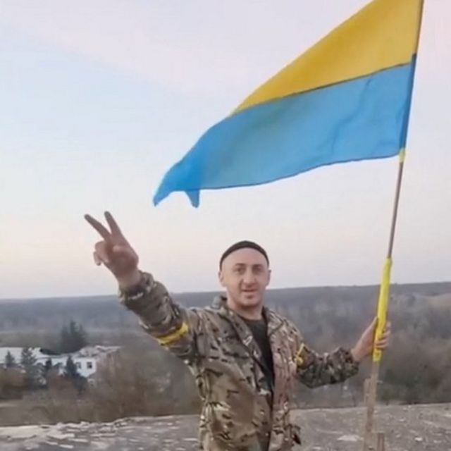 Украинский военный в населенном пункте Калиновское