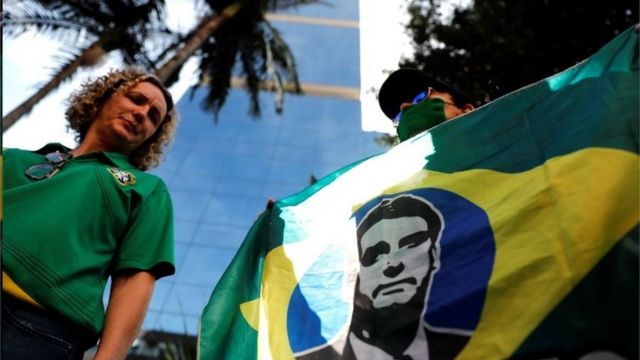 Apoiadores de Bolsonaro