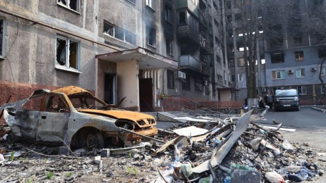 Destrucción en Mariúpol tras un ataque ruso.