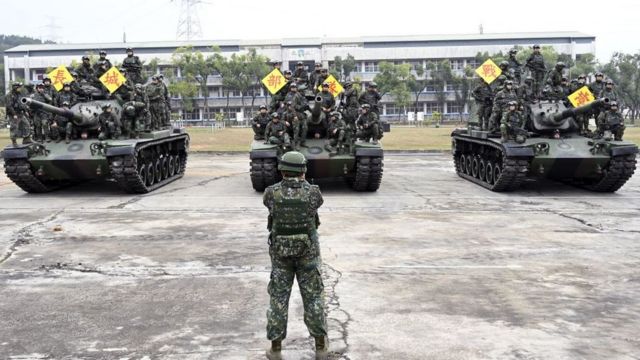 Taiwanese troops on US-made tanks during a military exercise, January 2019