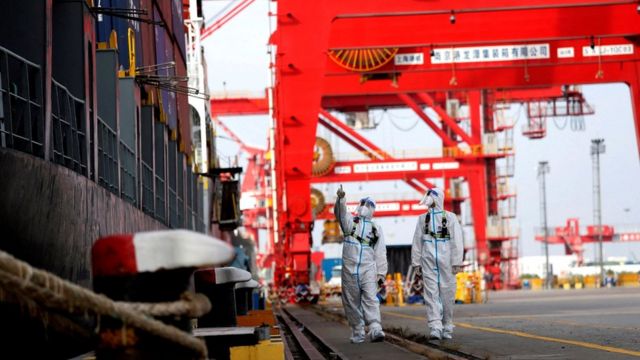 Китайские порты страдают от ковидных ограничений