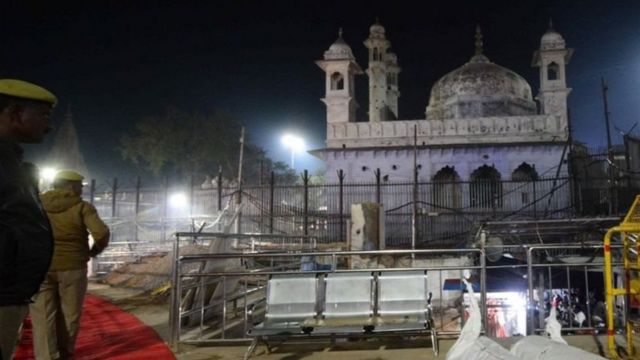 काशी, मशीद, मंदिर