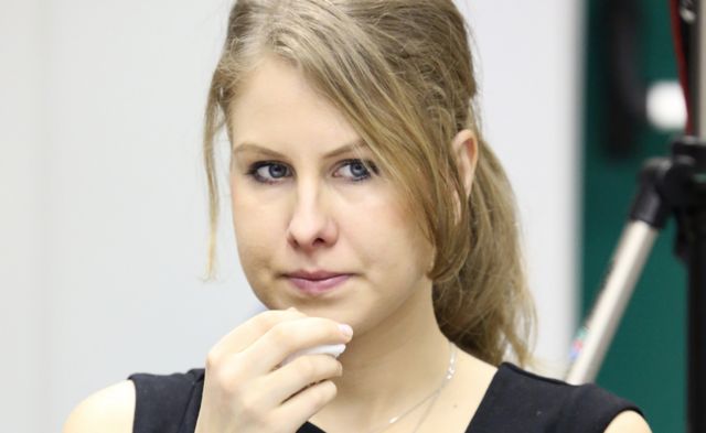 Я готова утащить с собой в могилу рейтинг Собянина. Как юрист фонда  Навального стала новым символом протеста - BBC News Русская служба