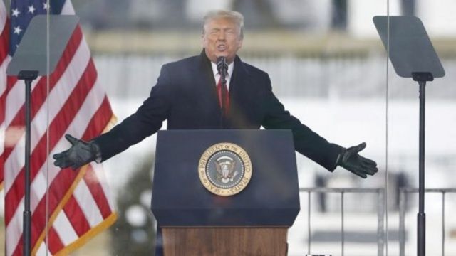 Trump discursou para seus apoiadores em Washington na quarta-feira antes de invadirem o Capitólio