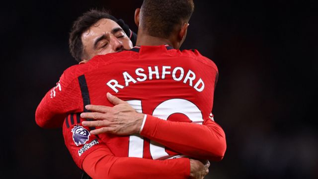 Marcus Rashford and Bruno Fernandes celebrate a Manchester United goal