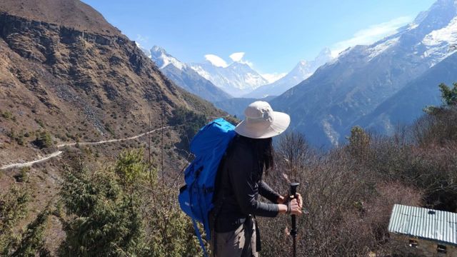 எவரெஸ்ட் சிகரத்தை தொட்ட முதல் தமிழ் பெண் முத்தமிழ்செல்வி