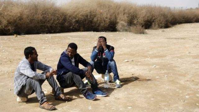 Waxaa isasoo taraya dhibaatooyinka shaqo la'aanta