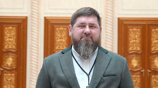Рамзан Кадыров болен? Что происходит с главой Чечни? - BBC News Русская  служба