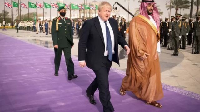 رئيس وزراء بريطانيا بوريس جونسون زار السعودية في محاولة لإقناعها بزيادة ضخ النفط في الأسواق العالمية