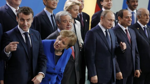 Посредниками на переговорах выступают лидеры ведущих мировых держав