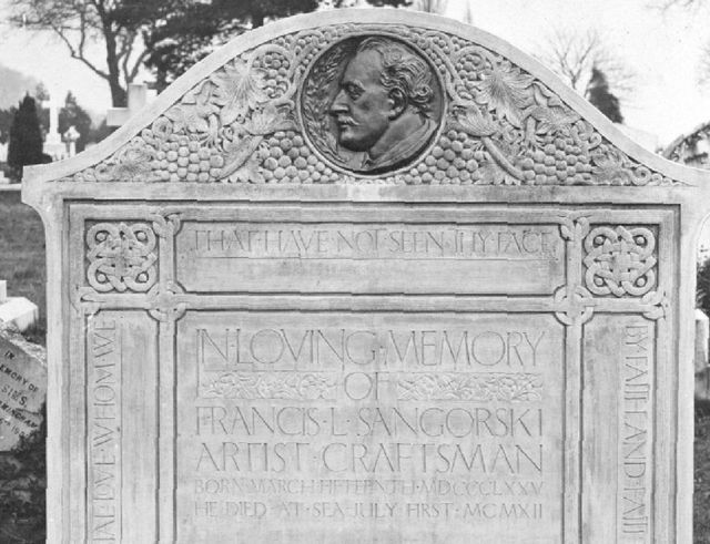 قبر سانغورسكي من تصميم شريكه في العمل