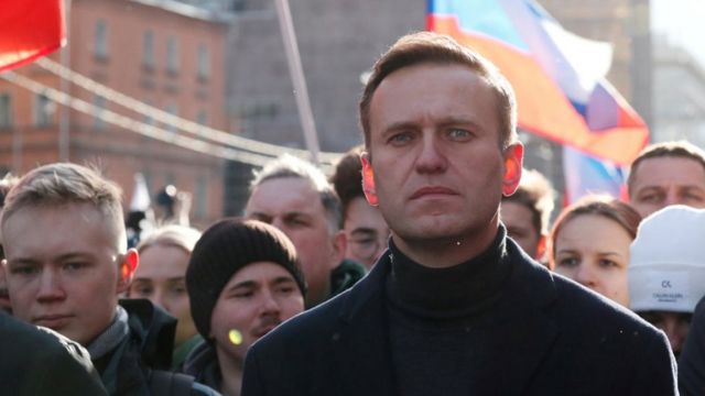 मॉस्को में एक रैली में नवेलनी