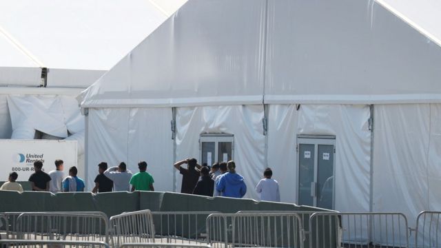 Refugio para menores inmigrantes en Homestead, Florida.