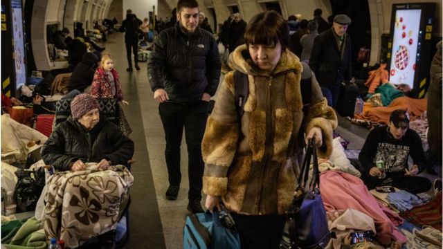 Nhiều ga tàu điện ngầm ở Ukraine được sử dụng thành nơi trú ẩn cho người dân