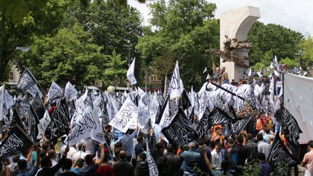 Hizbut Tahrir'in 2015'te İstanbul Fatih'te düzenlediği Büyük Ümmet Yüyüşü.