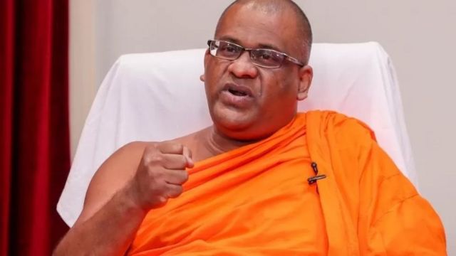 சர்ச்சைக்குரிய பௌத்த பிக்குவான கலகொட அத்தே ஞானசார தேரர் இந்தச் செயலணியின் தலைவராக உள்ளார்.