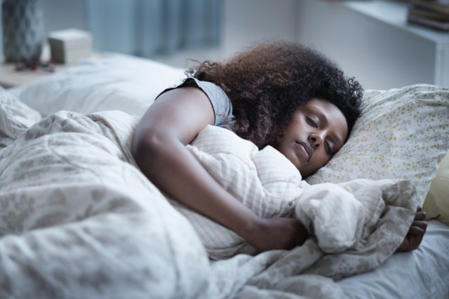 Sleep paralysis: Di nightmare wey dey paralyse you for your sleep - BBC