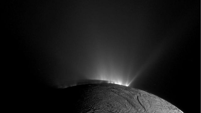 Géiseres en Encélado