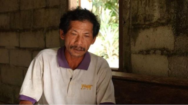 Seorang warga Desa Tewai Baru, Rangkap, kesal karena lahan miliknya seluas empat hektar diserobot untuk kebun singkong.