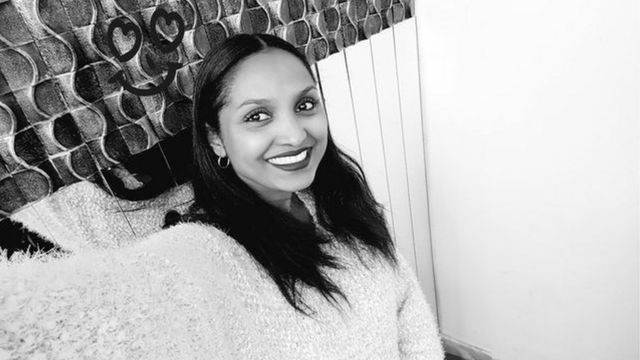የኢትዮጵያ አየር መንገድ የበረራ አስተናጋጅ የሆነችው ሰላም እጅጉ