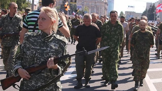 "Парад полонених" у Донецьку