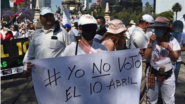 Protesta por la no participacion en la consulta