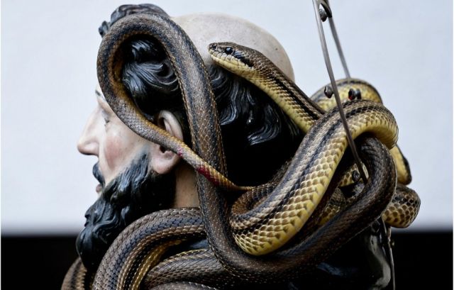 The Italian Town that Welcomes Spring with Live Snakes - Atlas Obscura