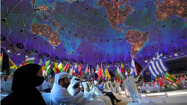 جانب من الحضور في حفل افتتاح إكسبو 2020 دبي