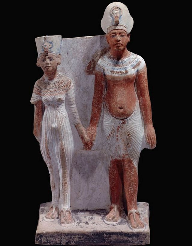 La revolución de Akenatón, el faraón esposo de Nefertiti que eliminó 2