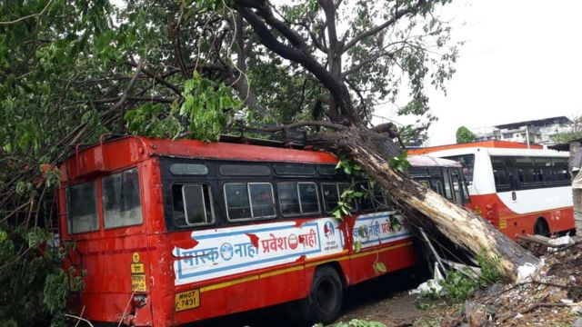 Індію накрив найсильніший за 20 років циклон. Сотні тисяч людей евакуювали